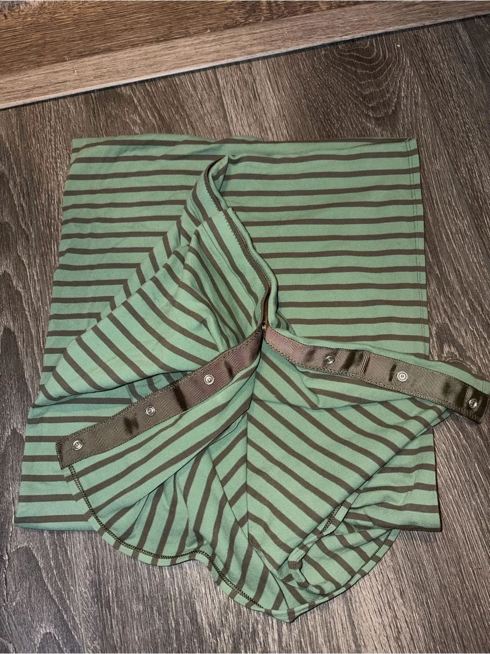 Lululemon snap scarf